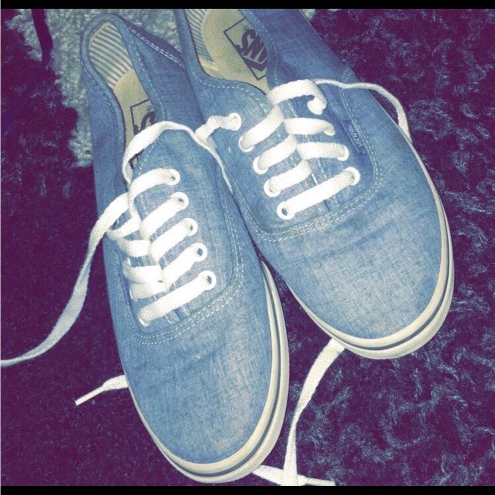 Vans - Picture 9 of 9